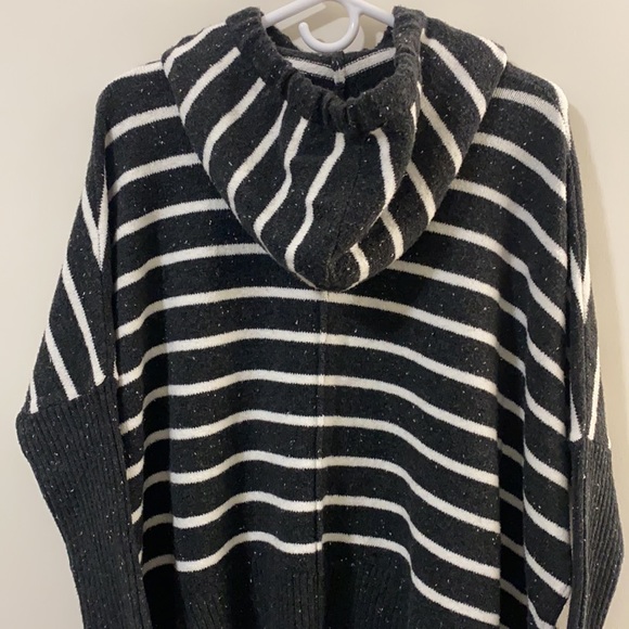 NWOT LOFT Stripe Hooded Poncho Sweater - Picture 8 of 11